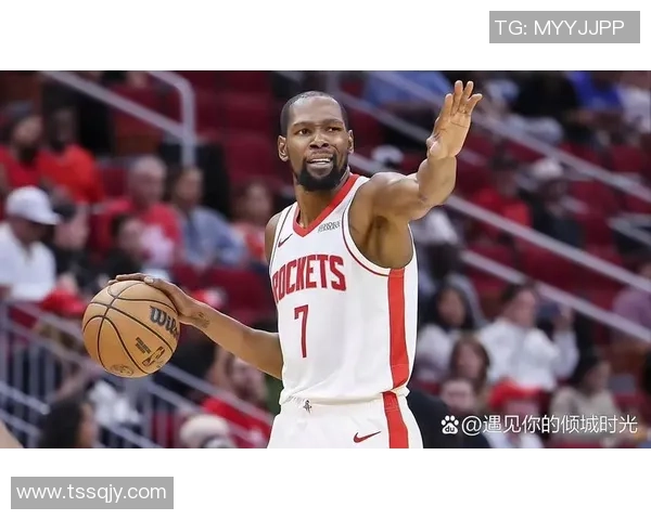 国王强势迎战快船巅峰对决聚焦赛场胜负悬念引球迷热议