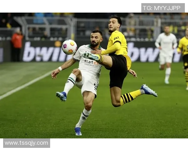 多特蒙德与门兴迎来德甲焦点大战 两队力争三分争夺欧战资格 多特蒙德与门兴迎来德甲焦点大战 两队力争三分争夺欧战资格